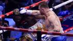 Canelo Álvarez terminó molesto con William Scull (AFP)