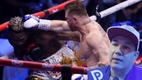 Eddy Reynoso explotó contra William Scull tras pelea ante Canelo (AFP | Captura X)