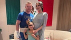 Fernanda Gómez junto a su esposo Canelo Álvarez y su hija (Instagram @fernandagmtz)