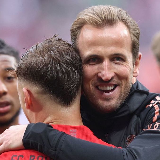 Harry Kane, a sus 31 años, logró su primer campeonato profesional (AFP)