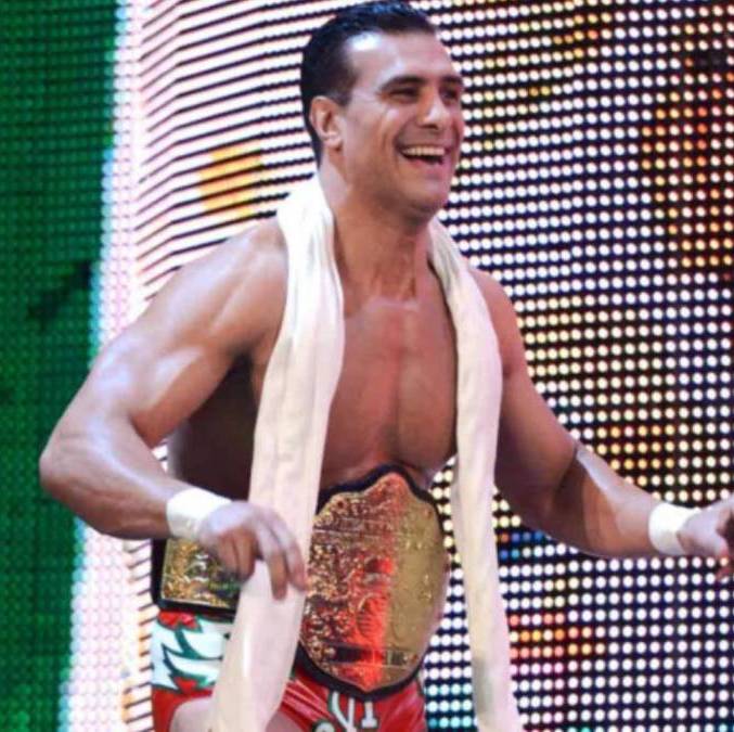 Alberto del Río firma un contrato con WWE (Cortesía WWE)