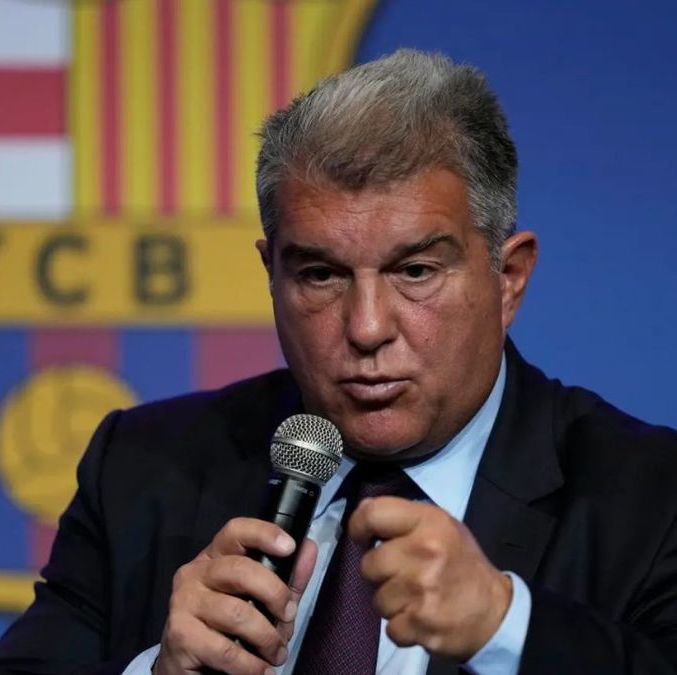 Joan Laporta acusó al árbitro de la eliminación del FC Barcelona (EFE)