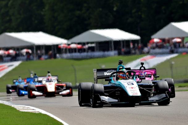 Ricardo Escotto a bordo de su Andretti Cape Dallara.