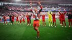 Thomas Müller con las nuevas F50 (X)