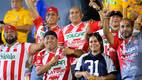 Aficionados de Necaxa se fueron molestos del Estadio Universitario (Mexsport)