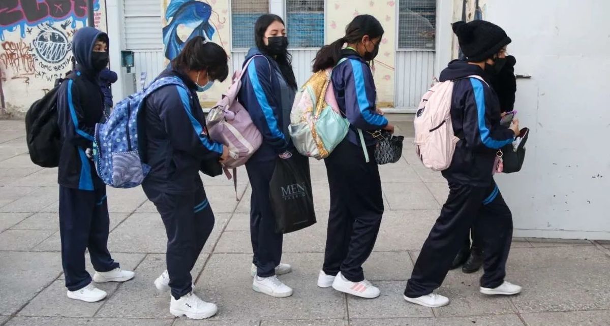 ¿Cómo obtener uniformes gratis con programa de la SEP? Te decimos