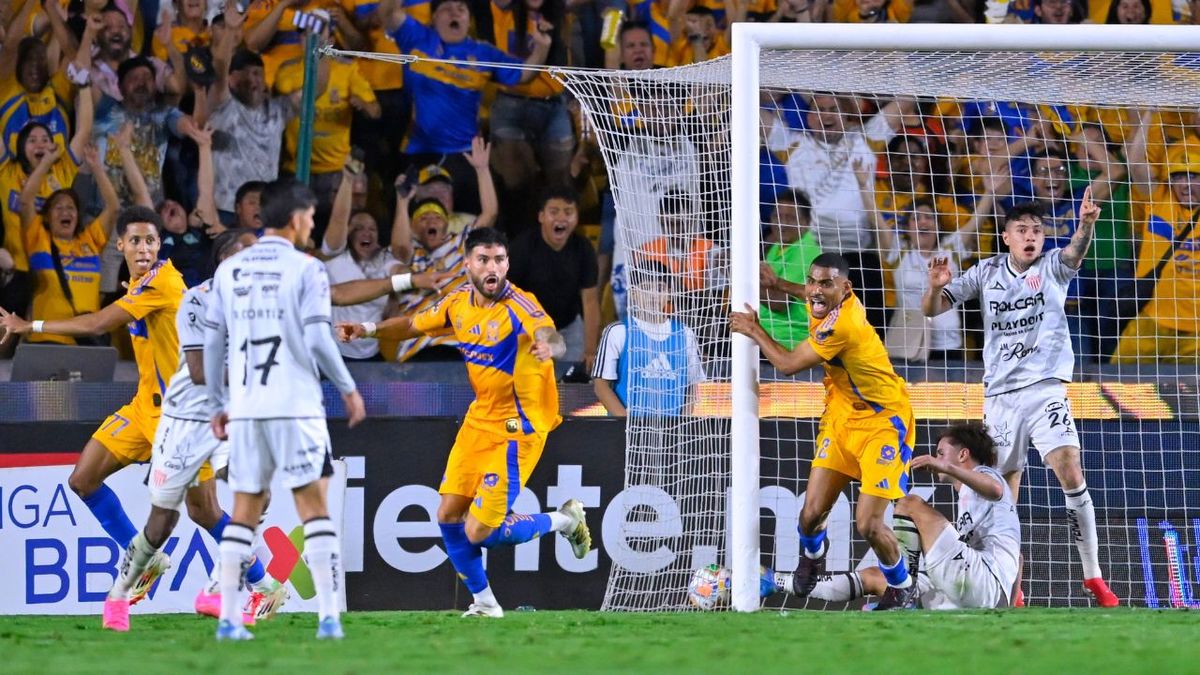 Tigres’ Controversial Goal Eliminates Necaxa