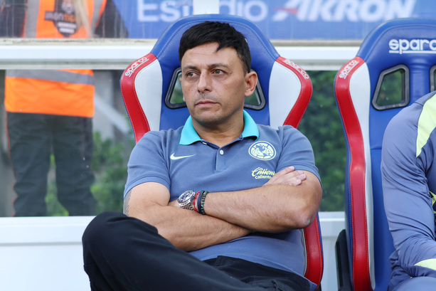 Ángel Villacampa, entrenador del América Femenil (Imago7)
