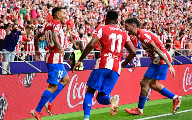 Un gol de Ángel Correa le dio el triunfo al Atlético de Madrid. (Foto: AFP)
