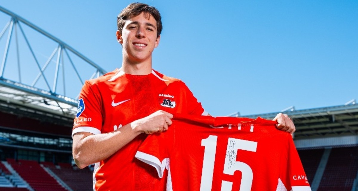 Mateo Chávez es nuevo jugador del AZ Alkmaar (@AZAlkmaar)