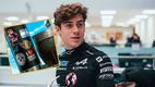 Fans de Franco Colapinto se burlan del CM de la F1 por confundir elementos culturales de Argentina con otros países.