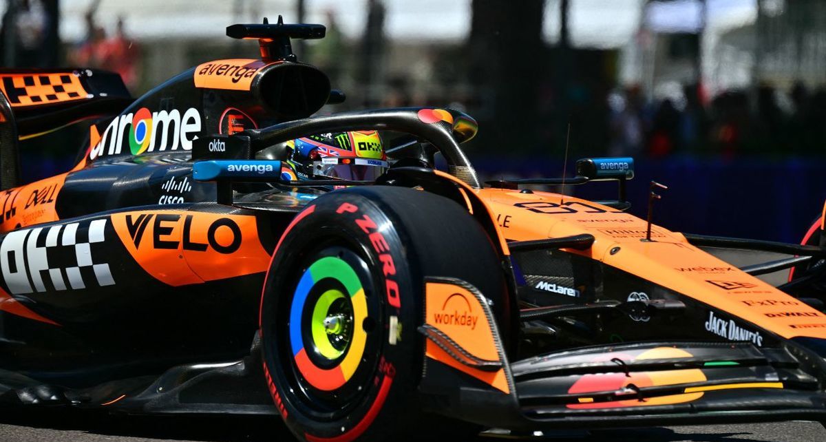 Oscar Piastri a bordo del MCL39 en Imola (AFP)