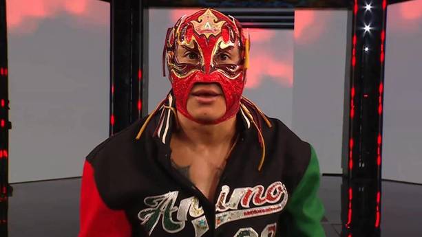 Rey Fénix debutó en WrestleMania 41 contra El Grande Americano (Captura)