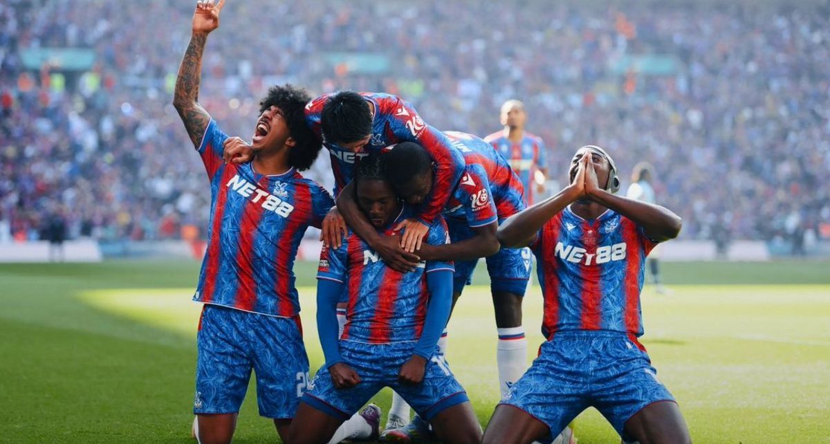 Crystal Palace en festejo de su gol ante Manchester City (X)