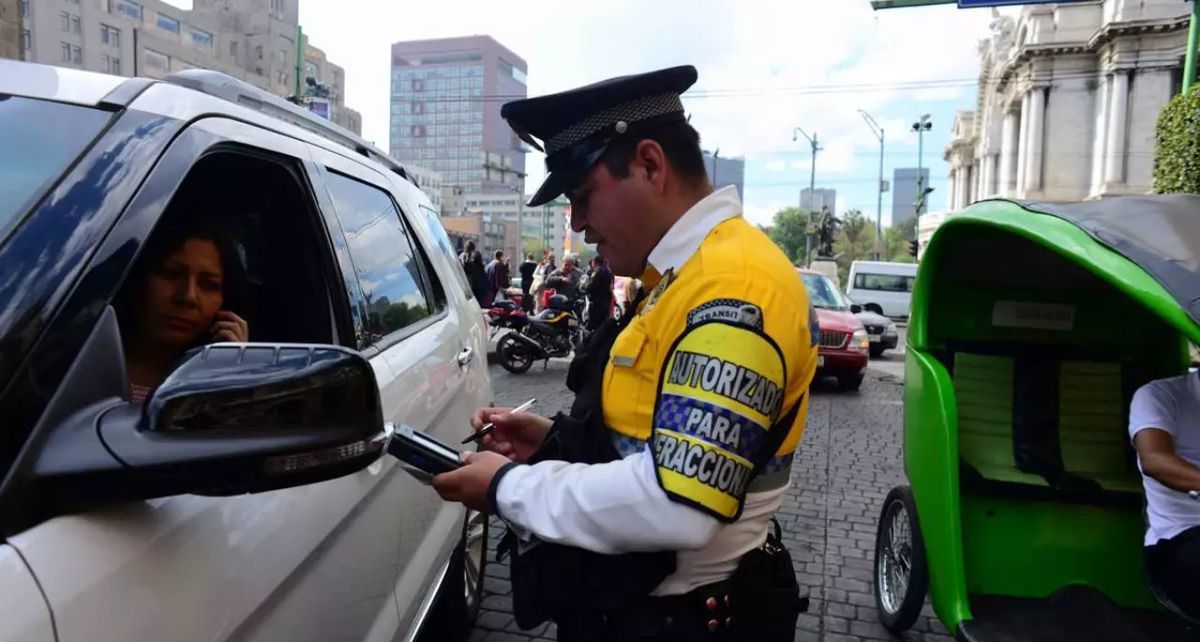 Esto dice la Constitución sobre las revisiones de rutina en México. Foto: Cuartoscuro