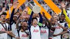 Heung Min Son levanta la Europa League con Tottenham (AFP)