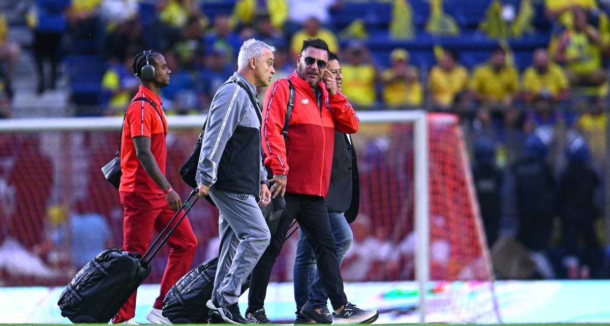 La directiva del Toluca salió molesta del Ciudad de los Deportes (Mexsport)
