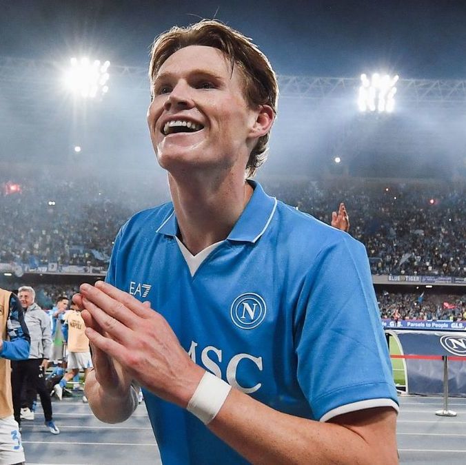 Scott McTominay fue uno de los goleadores del Napoli (X)