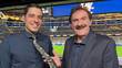 Andrés Vaca y Ricardo La Volpe son de las voces inamovibles de TUDN (@Andres_Vaca_)