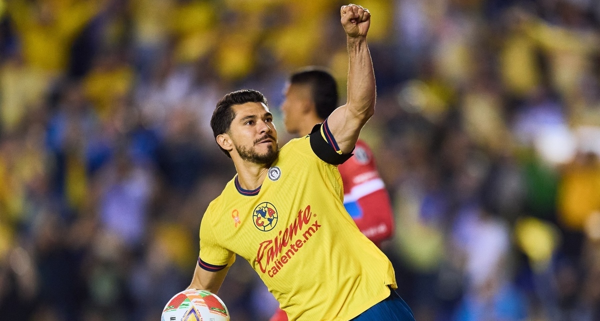 Este es el nivel académico de Henry Martín, goleador del América. Foto: Mexsport