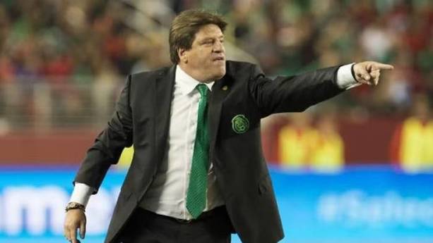 Miguel Herrera durante su época con el Tri (Mexsport)