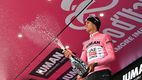 Isaac del Toro sigue con la maglia rosa tras la etapa 15 del Giro d'Italia (EFE)