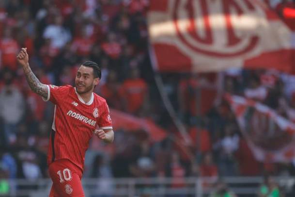 Canelo Angulo tras anotar con Toluca (Imago7)