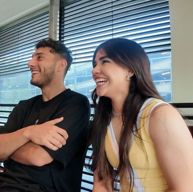 Sebastián Cáceres y Alana Flores en un video reciente (Especial)