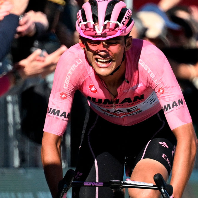 Del Toro vivió una complicada jornada en el Giro de Italia. (Foto Reuters)