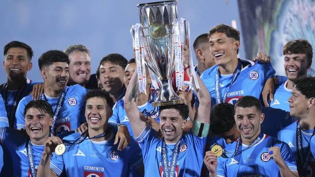 Cruz Azul con el título de Concacaf (Imago7)