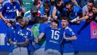 Jugadores del Oviedo celebran con su afición (@RealOviedo)