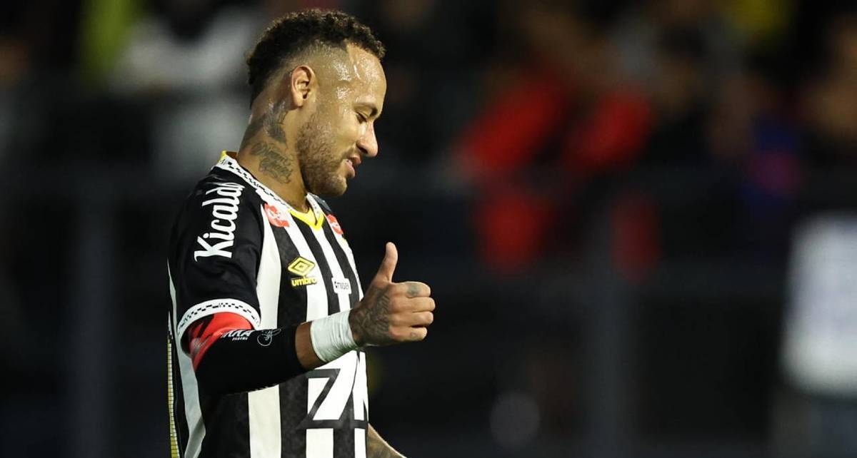 Neymar es una de las estrellas que se quedan sin contrato en el verano (EFE)