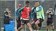 Efraín Álvarez y el Piojo Alvarado en un entrenamiento del Tri (Imago7)