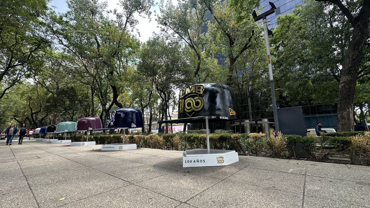 Gorras gigantes LMB 2025 en Reforma