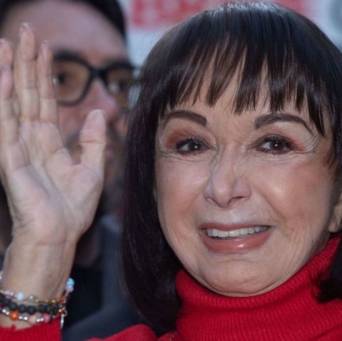 María Antonieta de las Nieves reacciona al tríaler de serie Chespirito