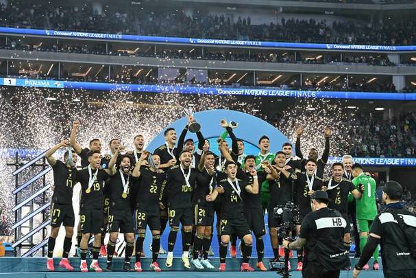 México levanta el título de la Nations League (Imago7)