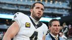 Derek Carr jugó en los Raiders y los Saints (Reuters)