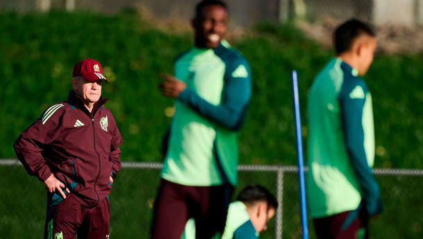 Aguirre quiere a sus jugadores seis semanas antes del Mundial. (Foto: Mexsport)