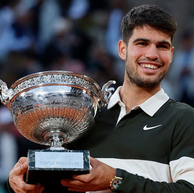 Carlos Alcaraz venció a Jannik Sinner en Roland Garros 2025 (Reuters)