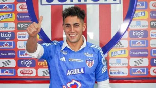 Santiago Mele, en su presentación con Junior (@juniorclubsa)