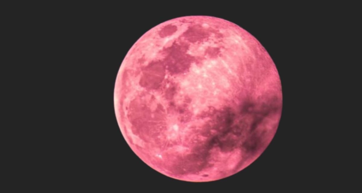 ¿A qué hora podrá observarse la Luna de Fresa 2025 HOY 10 de junio?