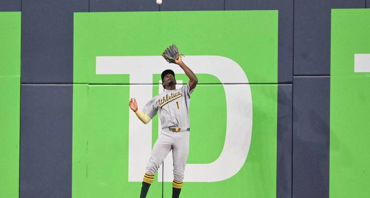 Denzel Clarke hace inreíble out en el Athletics vs Angels (Reuters)