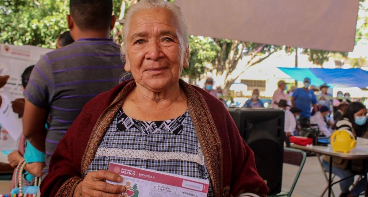 Autoridades de la Secretaría del Bienestar alertaron a la población por el regreso de un viejo fraude. Foto: Pensiones del Bienestar