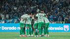 El plantel del Atlético Nacional pasó un momento de mucha angustia (@nacionaloficial)