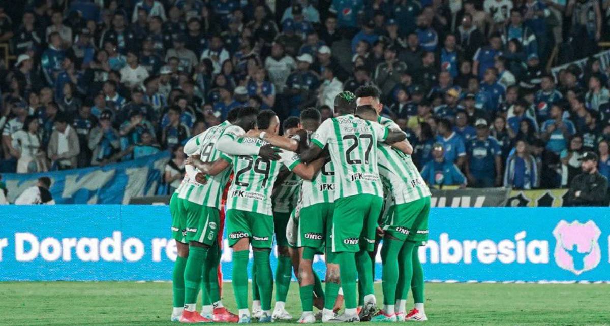 El plantel del Atlético Nacional pasó un momento de mucha angustia (@nacionaloficial)