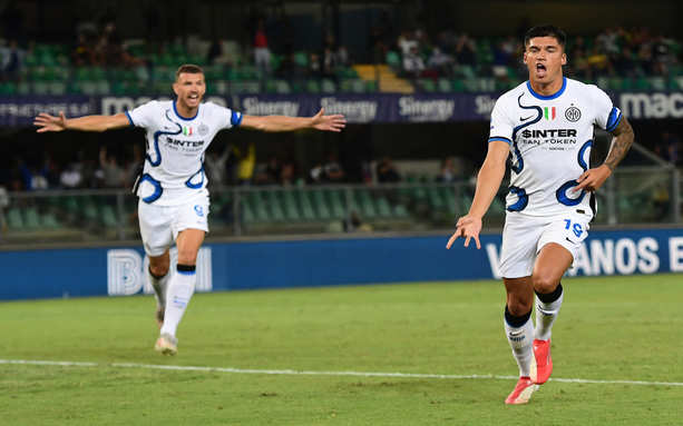 Joaquín Correa (der.) hizo doblete. (Foto: AFP)