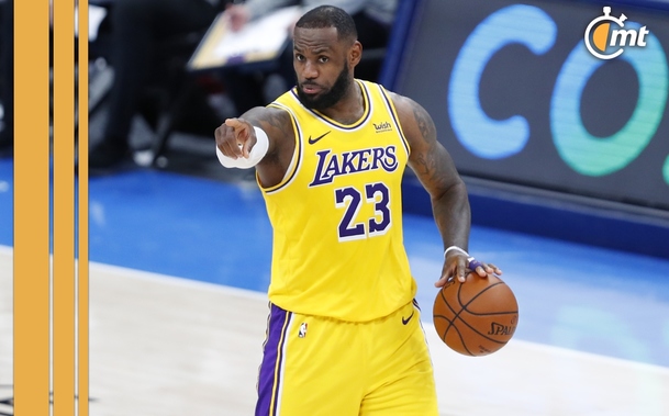 LeBron James, en un juego de los Lakers (Reuters)