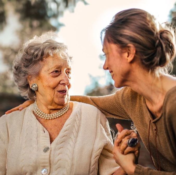 Conoce todos los detalles para registrarte al programa 'Mujeres Cuidadoras 2025' y recibir hasta $14 mil pesos al mes.
