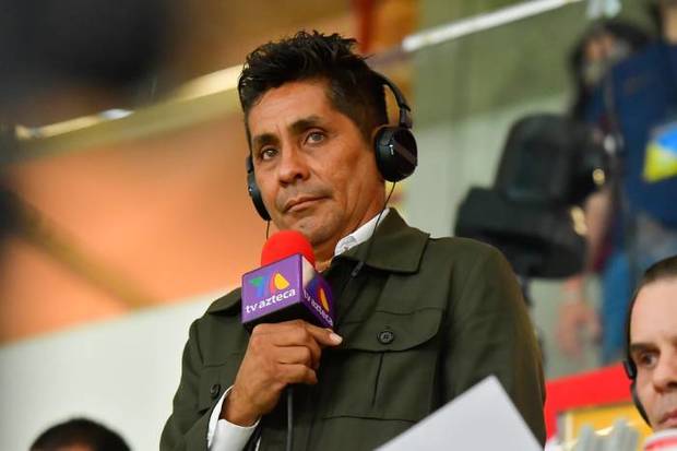 Jorge Campos comenta un juego en TV Azteca (Imago7)