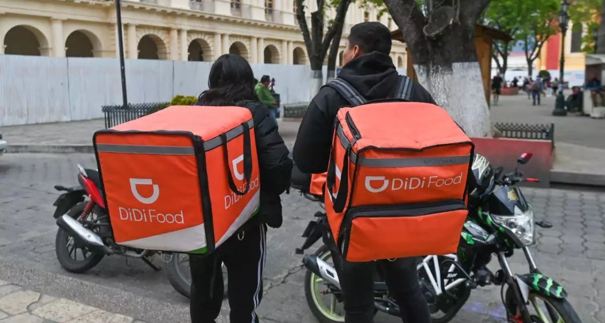 ¿Cuáles son las prestaciones a las que tendrán acceso los repartidores de Uber, DiDI y Rappi en 2025? (FOTO): Artur Widak/Artur Widak/Reuters